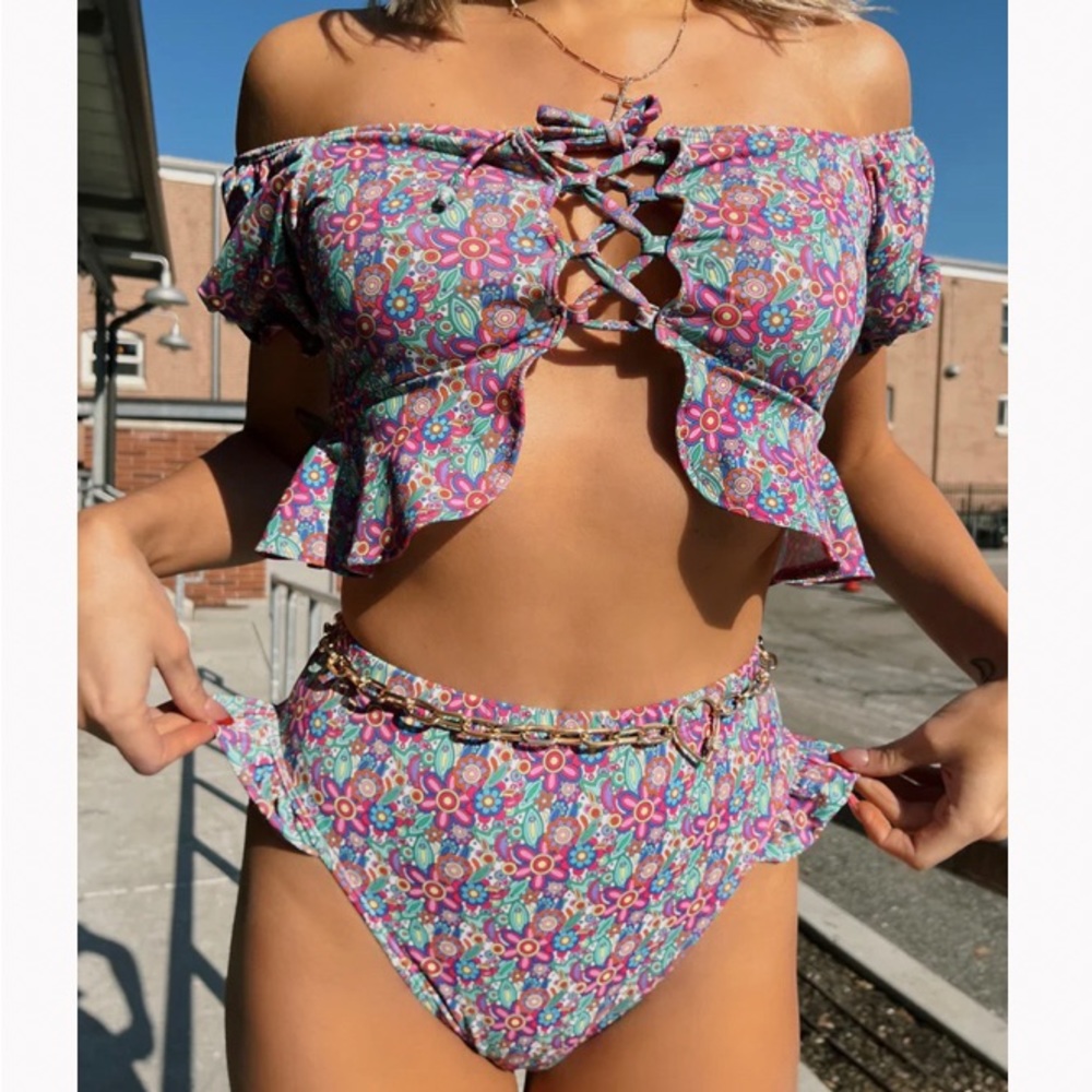 NWT tastefulgirl festival set